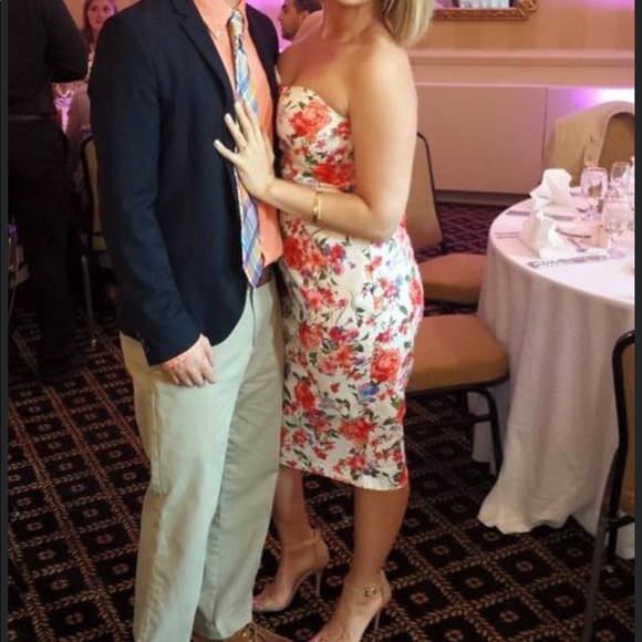 Francesca’s floral sweetheart strapless dress - Picture 6 of 6